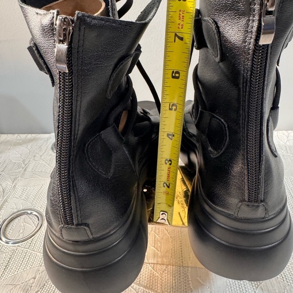 Chunky Platform Cutout Lace-Up Sandal Boots
Estimated Size: Women’s US 7.5 – 8 - Picture 3 of 10
